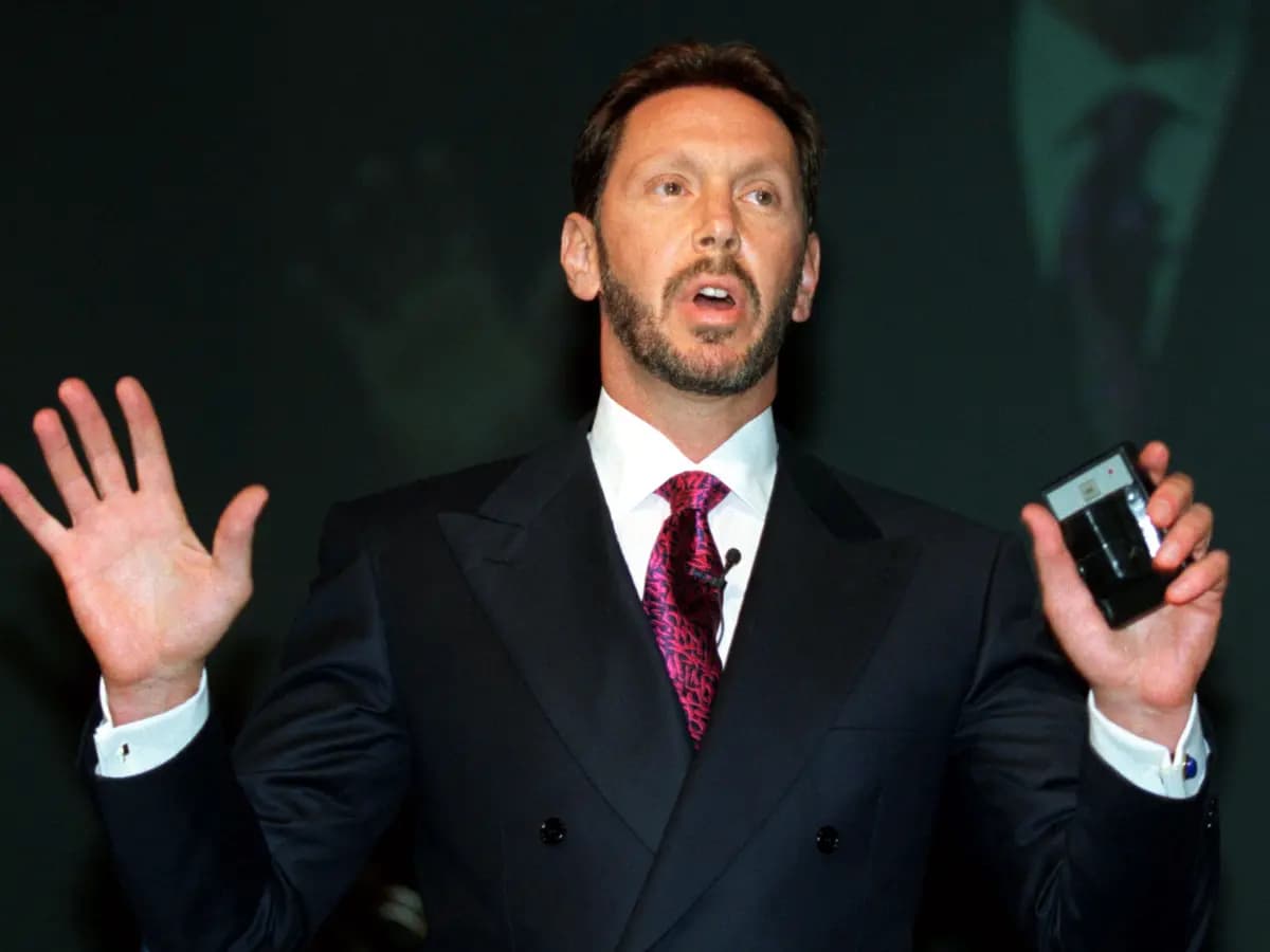 لاري إليسون يتصدر 2025 كأبرز عملاق تقني بدلًا من إيلون ماسك