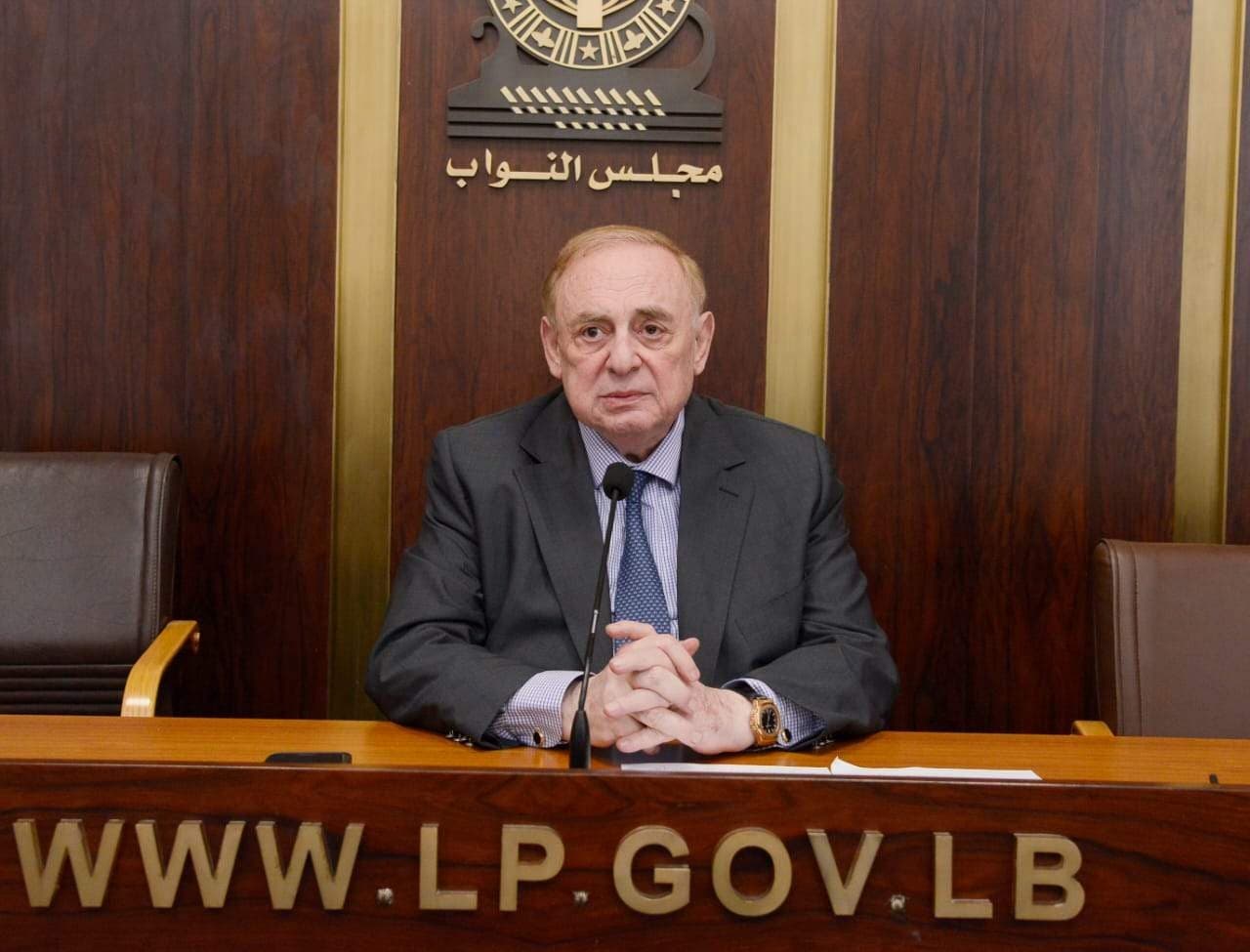 اقتراح قانون لتعليق رسم الانتقال عن الودائع المصرفية المحجوزة