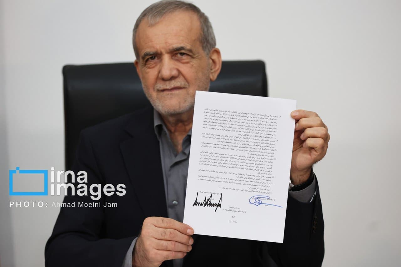 الاتفاق الأميركي-الإيراني المؤقت يخفض سعر النفط مع فتح مضيق هرمز