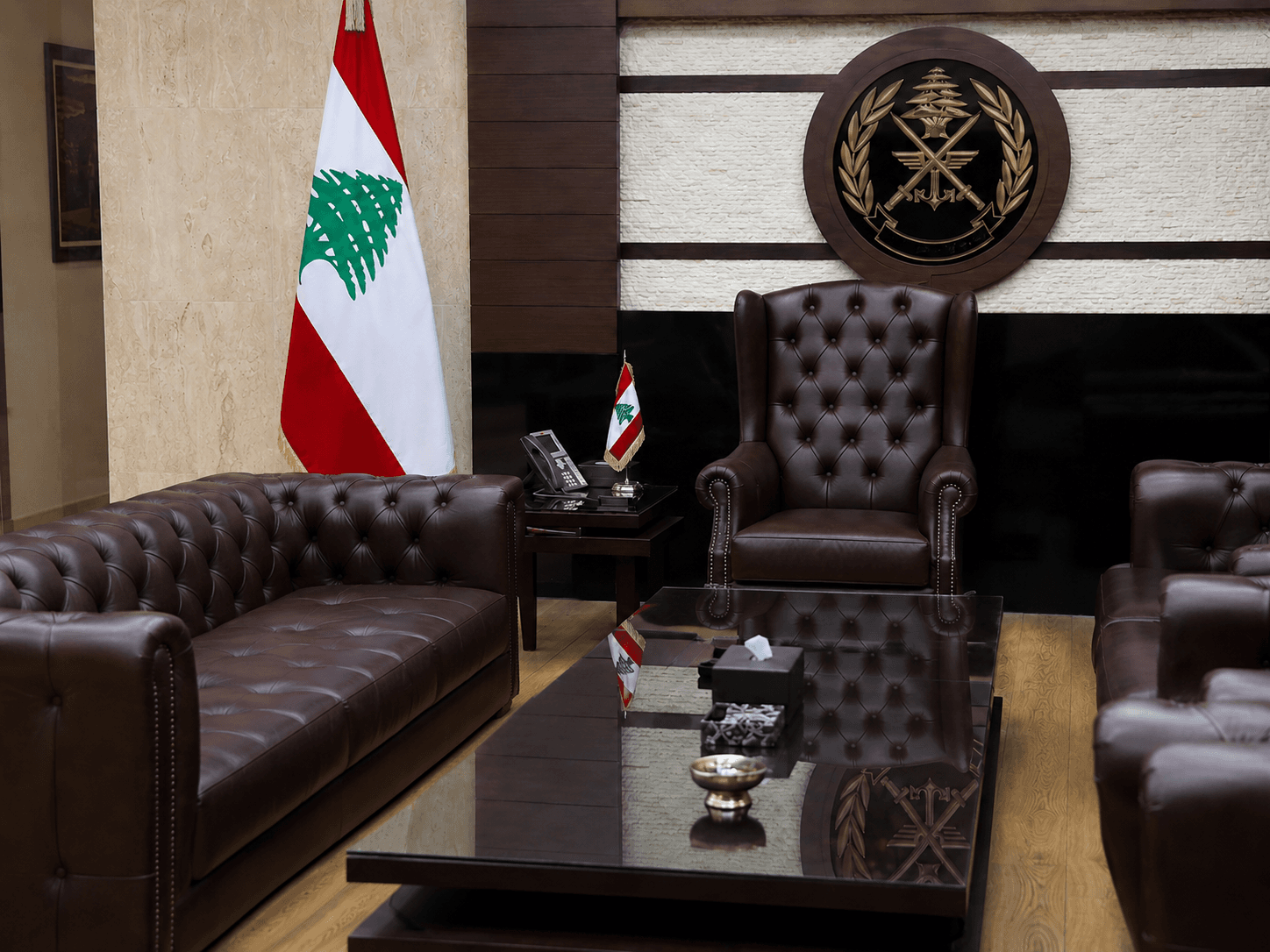قائد الجيش يبحث التطورات مع وفد نقابة الصحافة