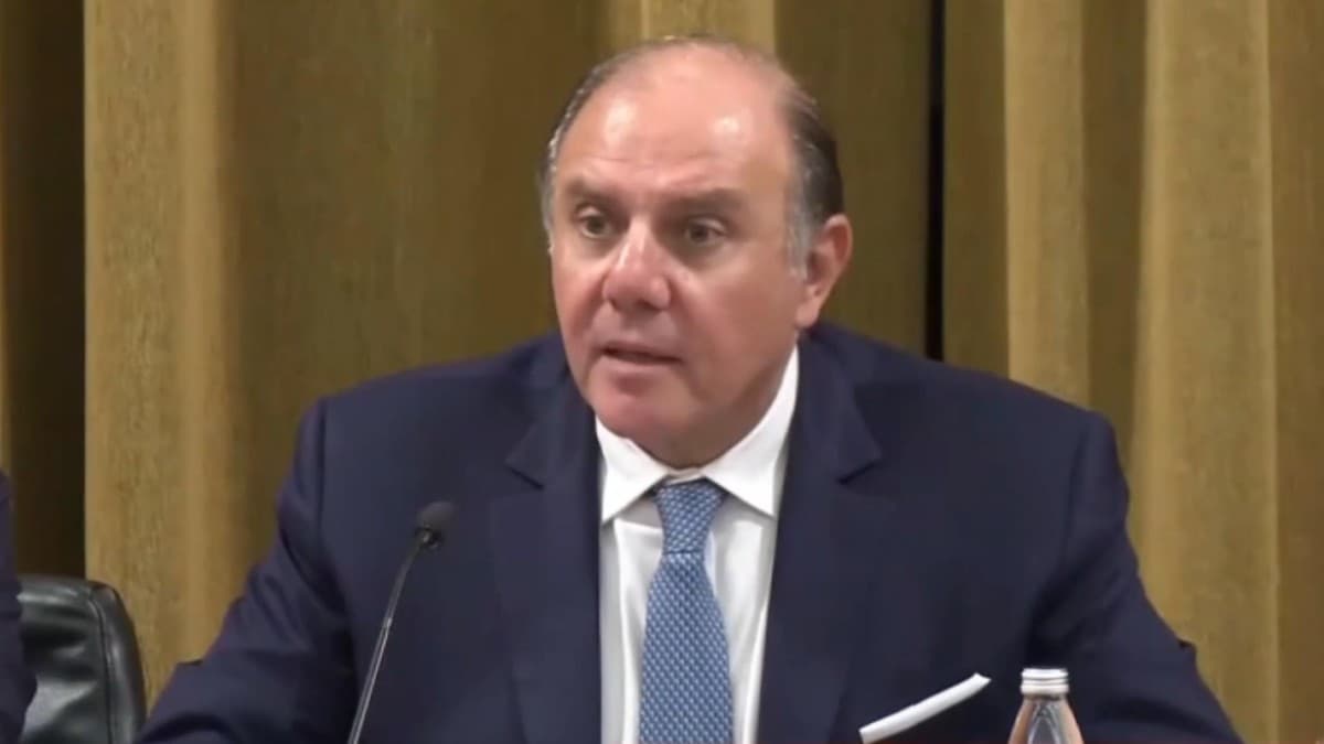 المركزي يعلن ملاحقات قضائية لاسترداد الأموال المختلسة وتأمين حقوق المودعين