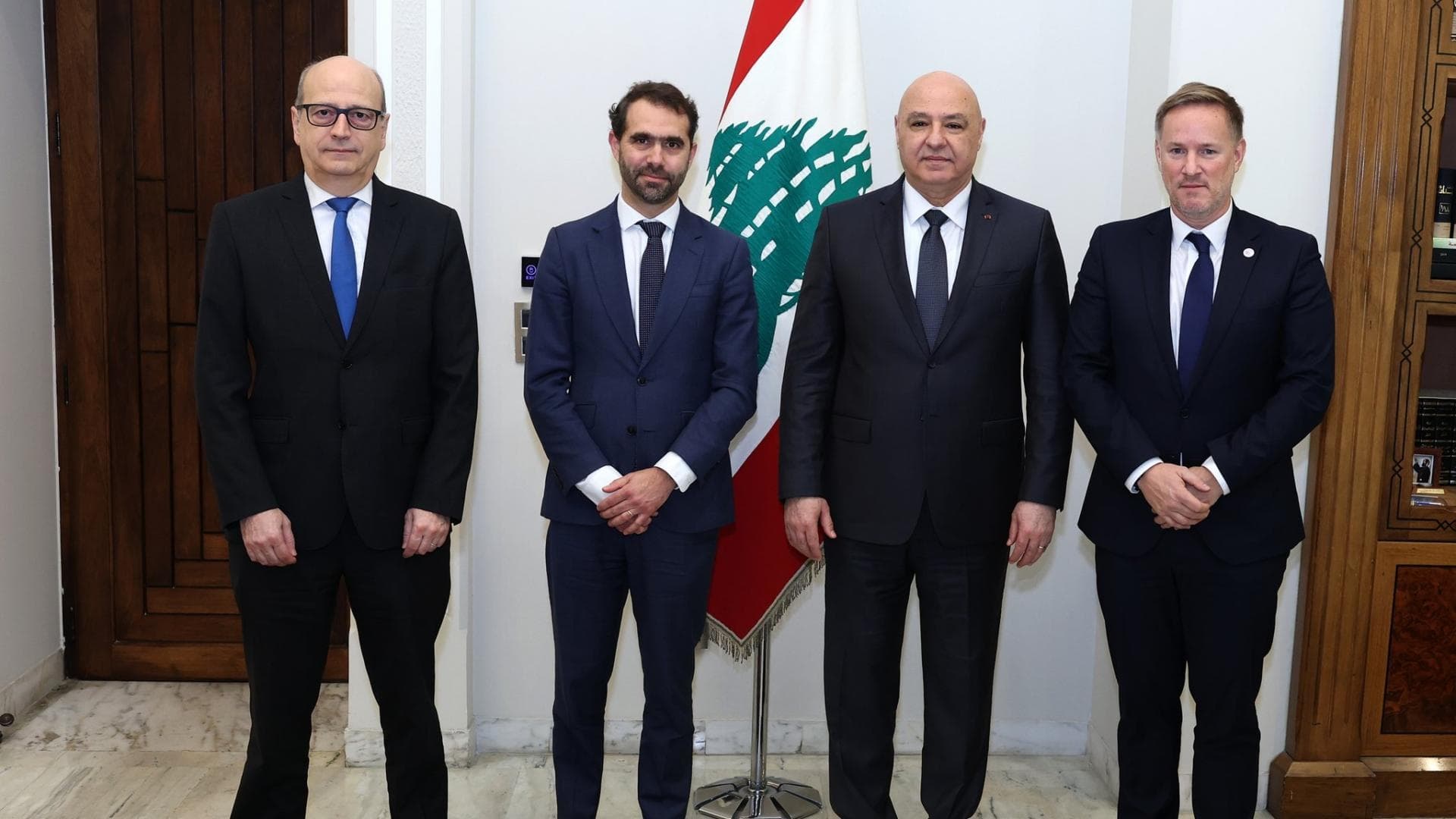 عون يدعو لتسريع الاستكشاف النفطي في البلوك البحري رقم 8