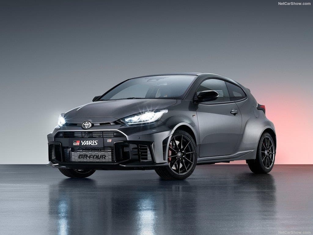 تويوتا تطلق يارس جي آر في الشرق الأوسط بحزمة أداء هوائي مستوحاة من حلبات السباق