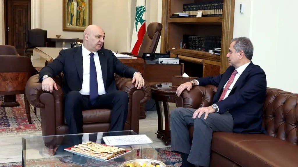 لبنان: عون يطّلع من صدّي على نتائج زيارته قطر
