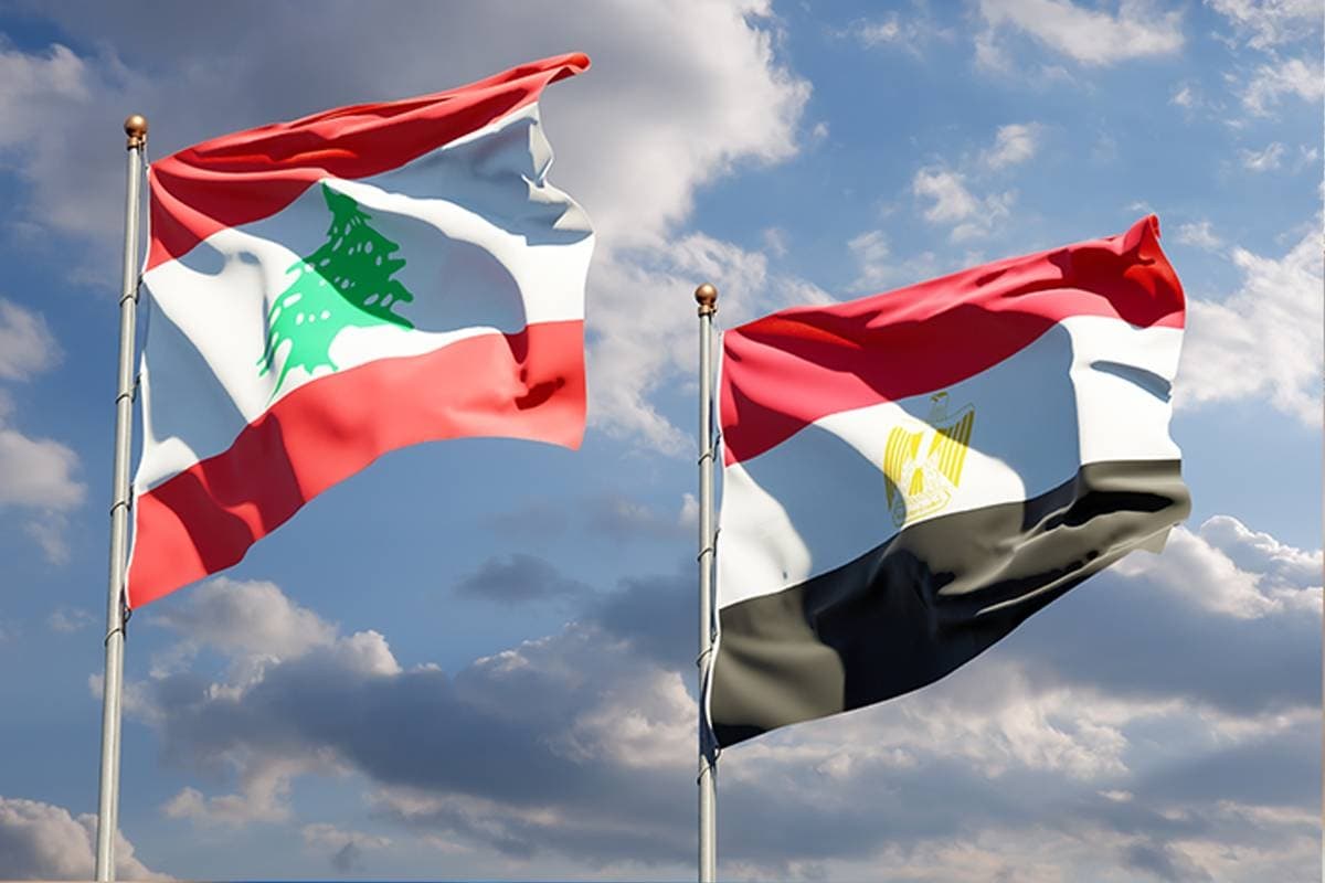 رئيس الوزراء المصري مدبولي يصل بيروت على رأس وفد وزاري