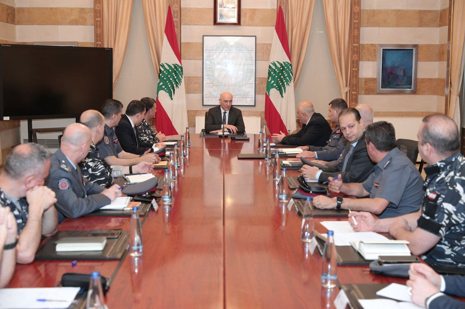 وزير الداخلية اللبناني يطلق إجراءات لمعالجة أزمة السير في بيروت وجبل لبنان