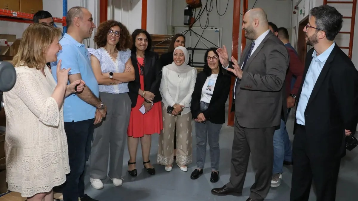  د. ناصر الدين يتسلم هبة من صندوق الأمم المتحدة للسكان في المستودع المركزي للدواء في الكرنتينا
