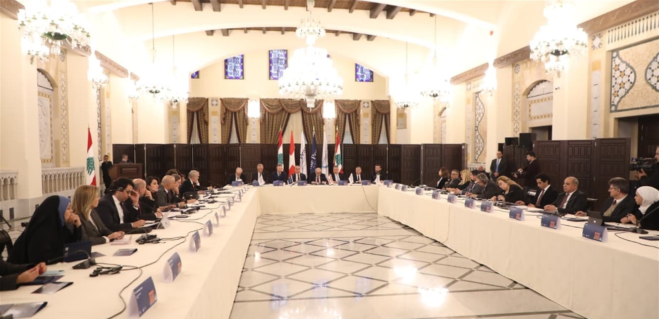 اللجنة الاستشارية 