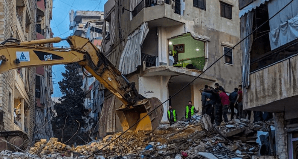 تحذير من إنهيار الأبنية بسبب السيول في لبنان