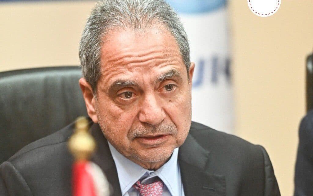 وزير الطاقة يجتمع بالجهات المانحة لتعزيز كفاءة قطاع المياه والصرف الصحي