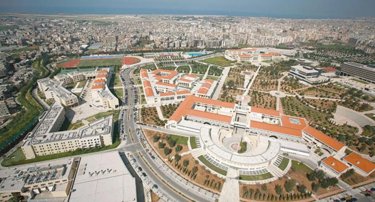 الجامعة اللبنانية تنفي نفياً قاطعاً مزاعم شهادات مزوّرة