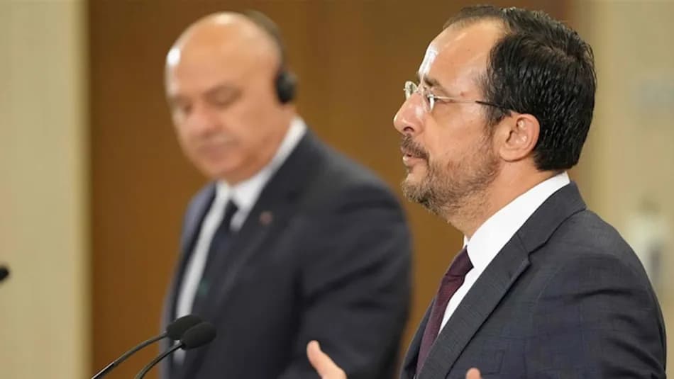 لبنان وقبرص يوقعان اتفاقية ترسيم الحدود البحرية لتعزيز التعاون والاستثمار البحري