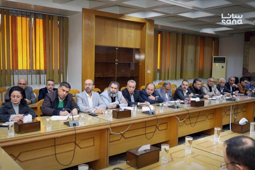 وزير الزراعة السوري يناقش تنفيذ مشروع "القرض الحسن" لتعزيز إنتاج القمح