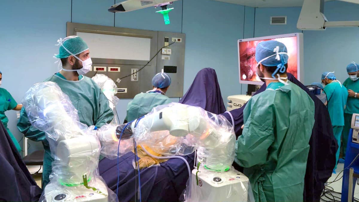 لبنان: إجراء أول عملية استئصال رحم باستخدام روبوت في مستشفى أوتيل ديو