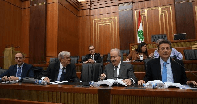 لبنان يقر موازنات لتعزيز استقرار المؤسسات ودعم الإعمار
