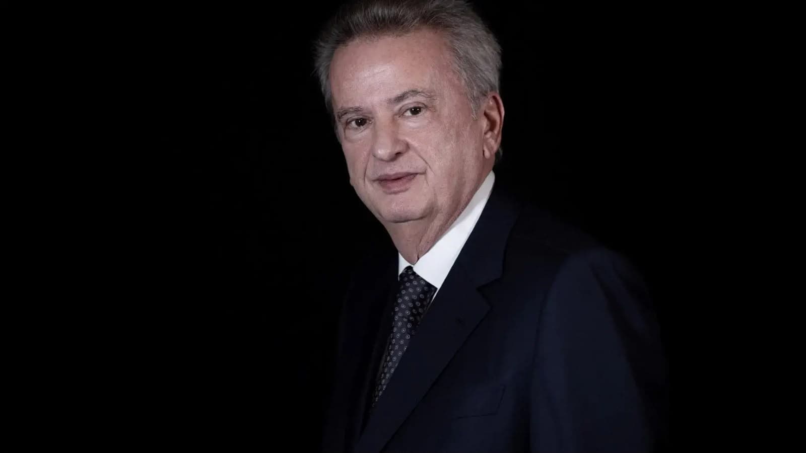 القضاء اللبناني يتحرّك.. مذكرة توقيف وجاهية بحق رياض سلامة