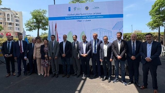 إطلاق أول باصات كهربائية للنقل بين جبيل وبيروت
