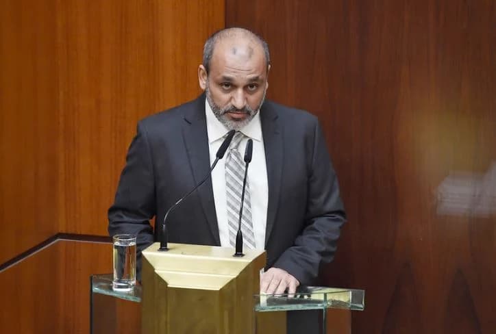 اقتراح قانون الاتصالات 2025 يشق طريقه إلى البرلمان اللبناني