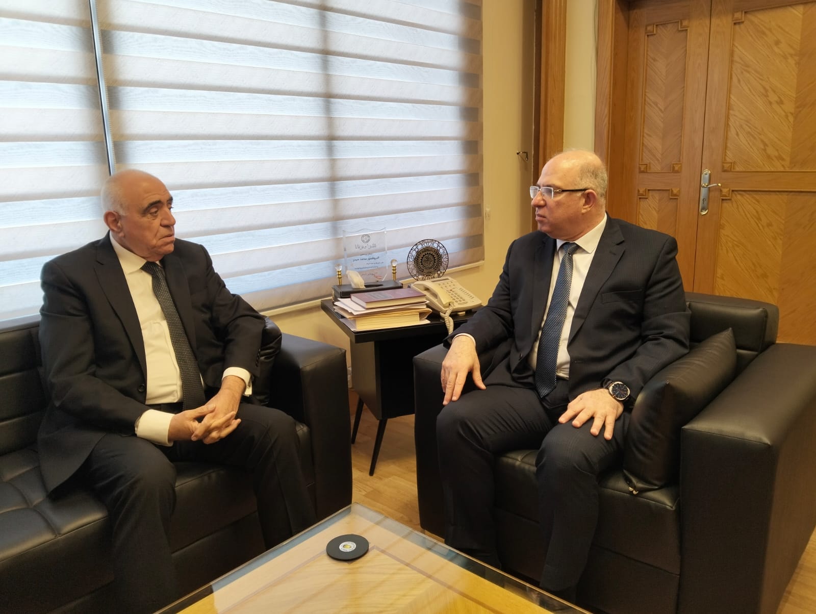 لقاء وزير العمل محمد حيدر مع نقيب الصحفيين جوزيف القصيفي لبحث الضمان الاجتماعي