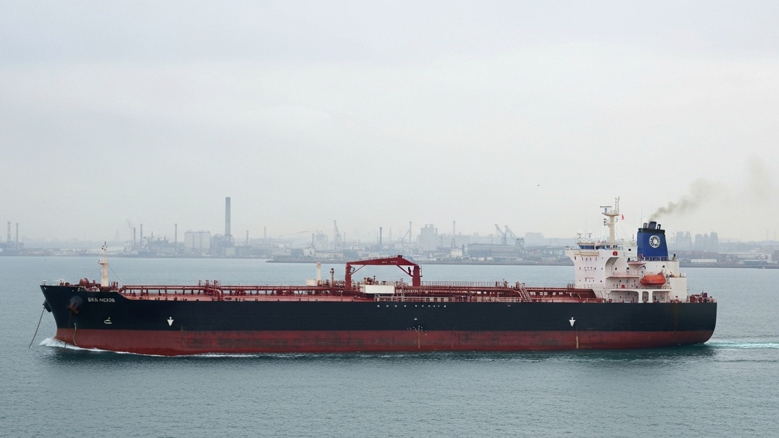Iranian Press Agency Reports Immediate Maritime Passage Amidst US Sanctions Waivers